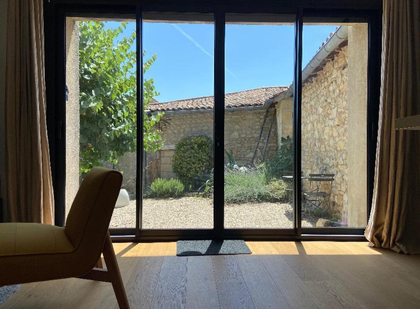 Le Clos Du Mesnil, Logement Totalement Independant Le Tourne Exterior foto